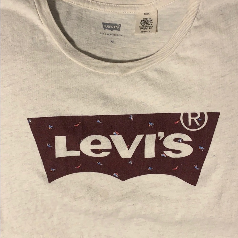 Levi’s shirt✨